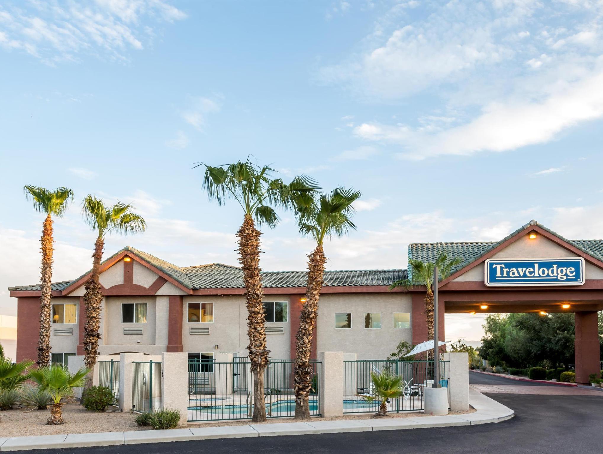 Days Inn By Wyndham Phoenix West Exteriér fotografie